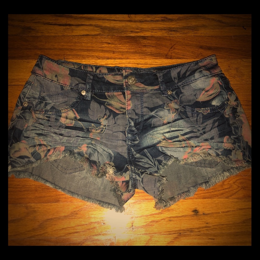 Women’s jean shorts